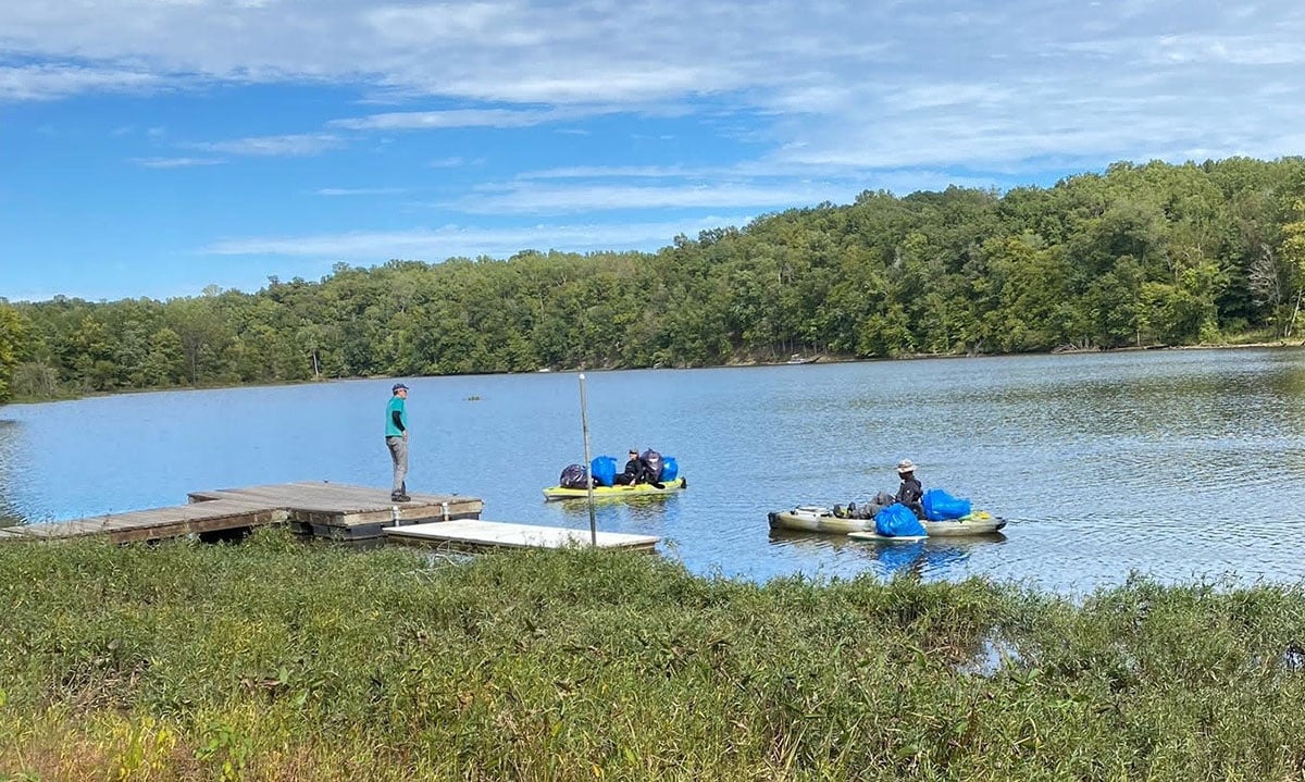 Volunteers Clean Up Along the Occoquan River
